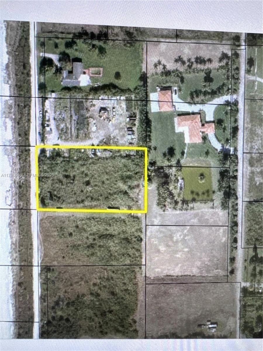 154XX SW 213 Avenue, Miami, FL 33187