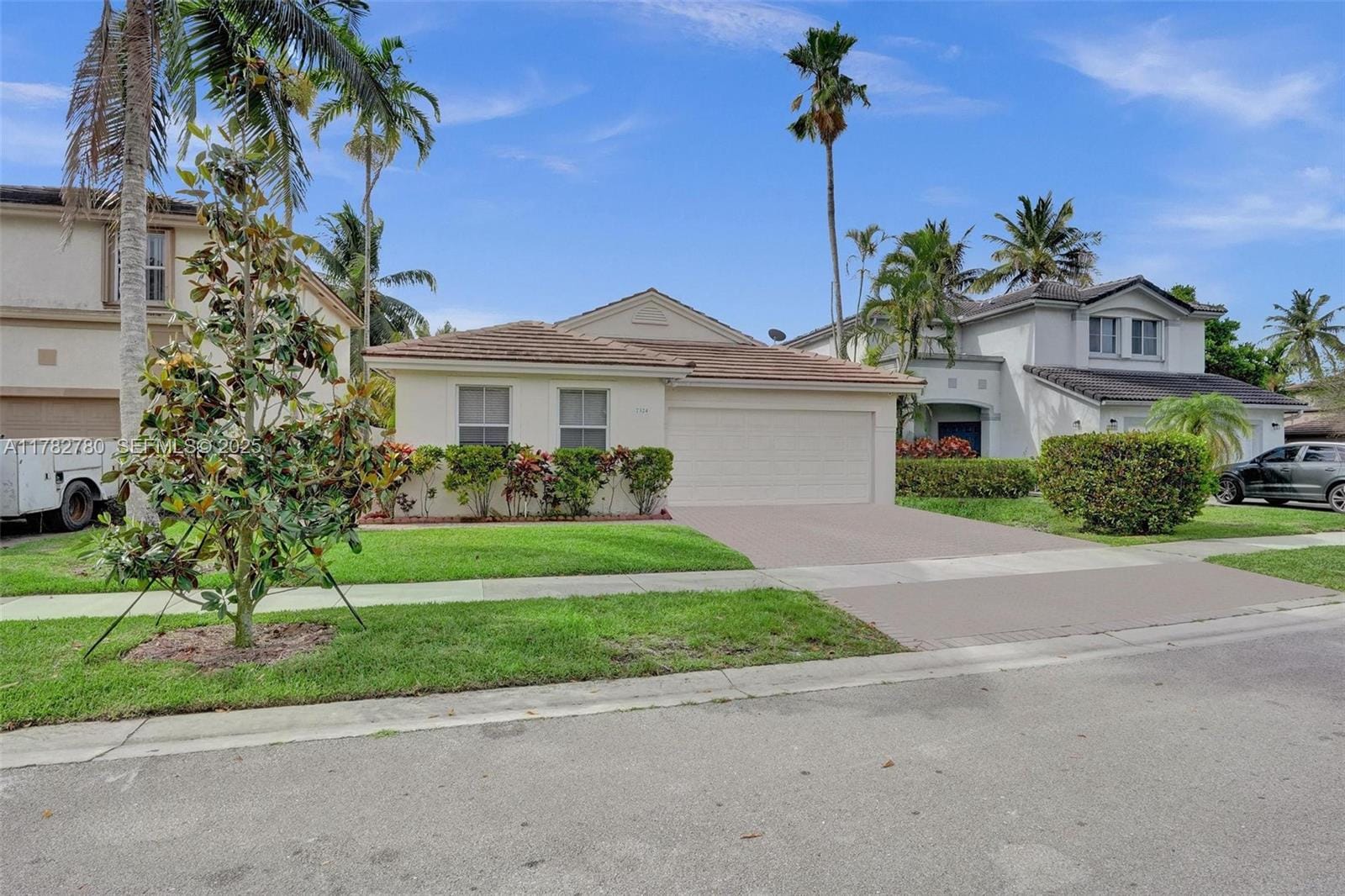 7324 NW 1st Place — photo 3