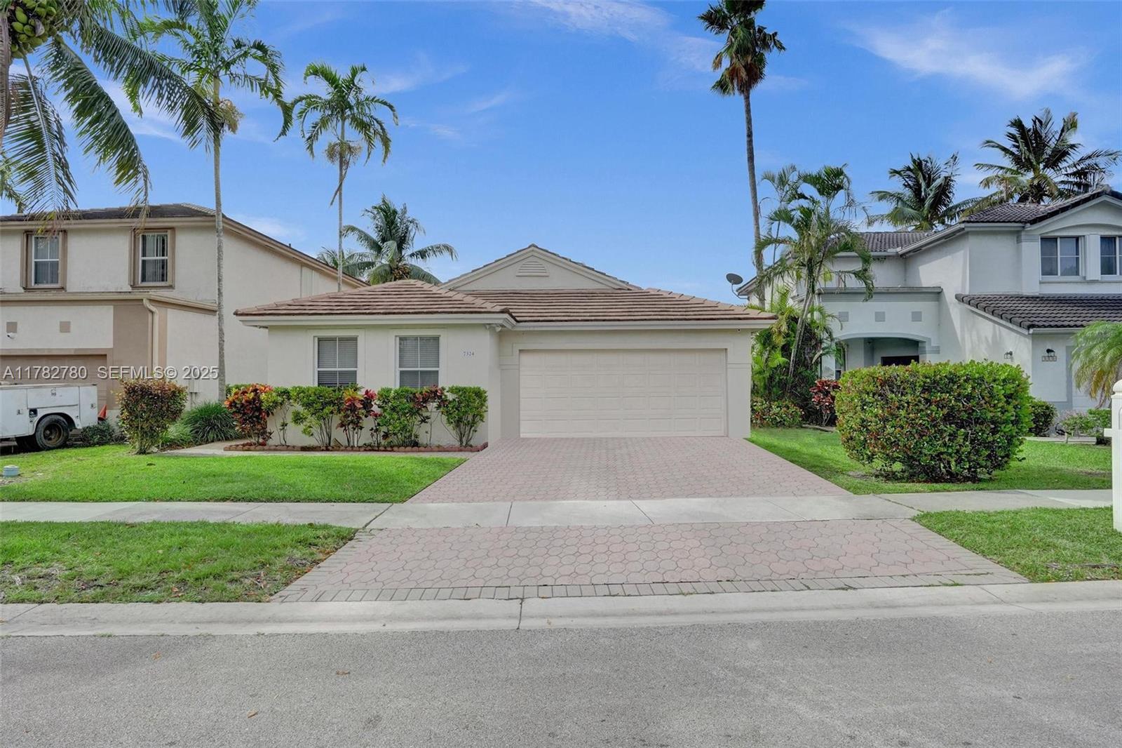 7324 NW 1st Place, Plantation, FL 33317, Plantation