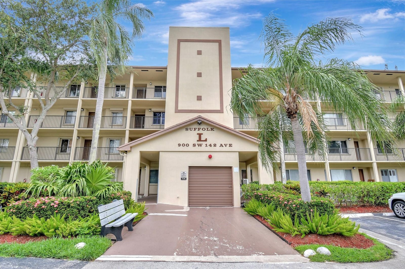 900 SW 142nd Avenue 402 L, Pembroke Pines, FL 33027