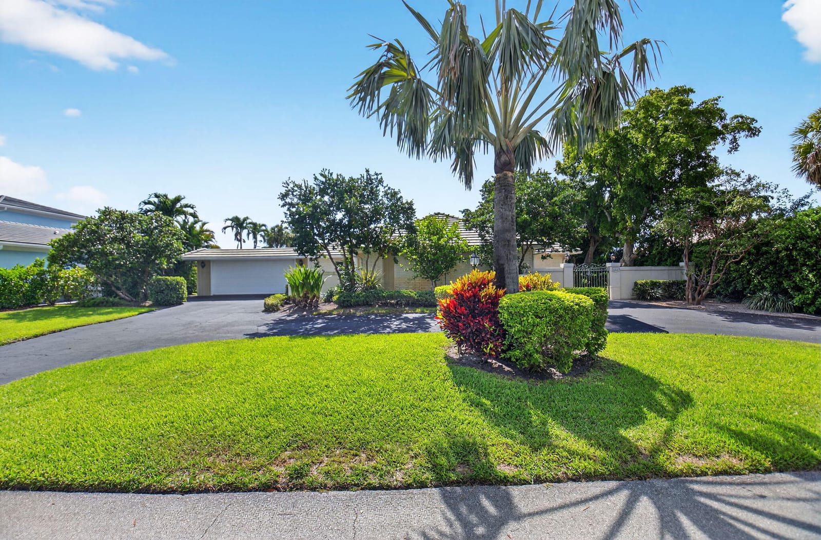 11814 N Lake Drive, Boynton Beach, FL 33436 photo 1