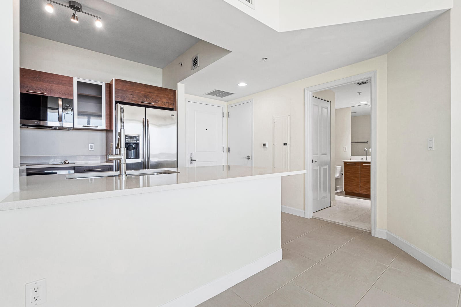 480 Hibiscus Street 829, West Palm Beach, FL 33401 photo 2