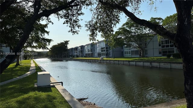 8360 Sands Point Boulevard G209, sold in Sands Point Condominium Ii, Tamarac, FL