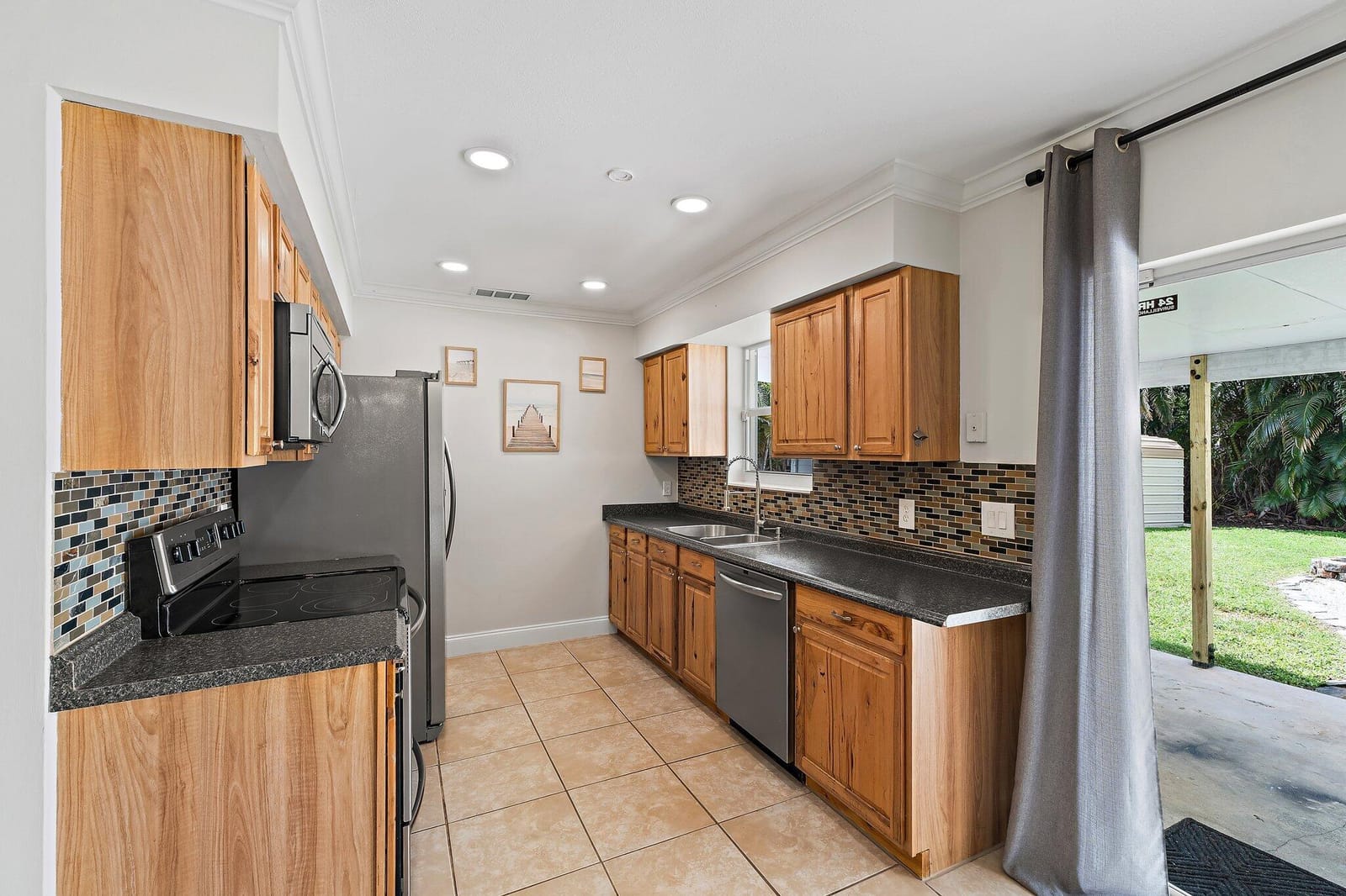 1008 Mohawk Street — photo 4