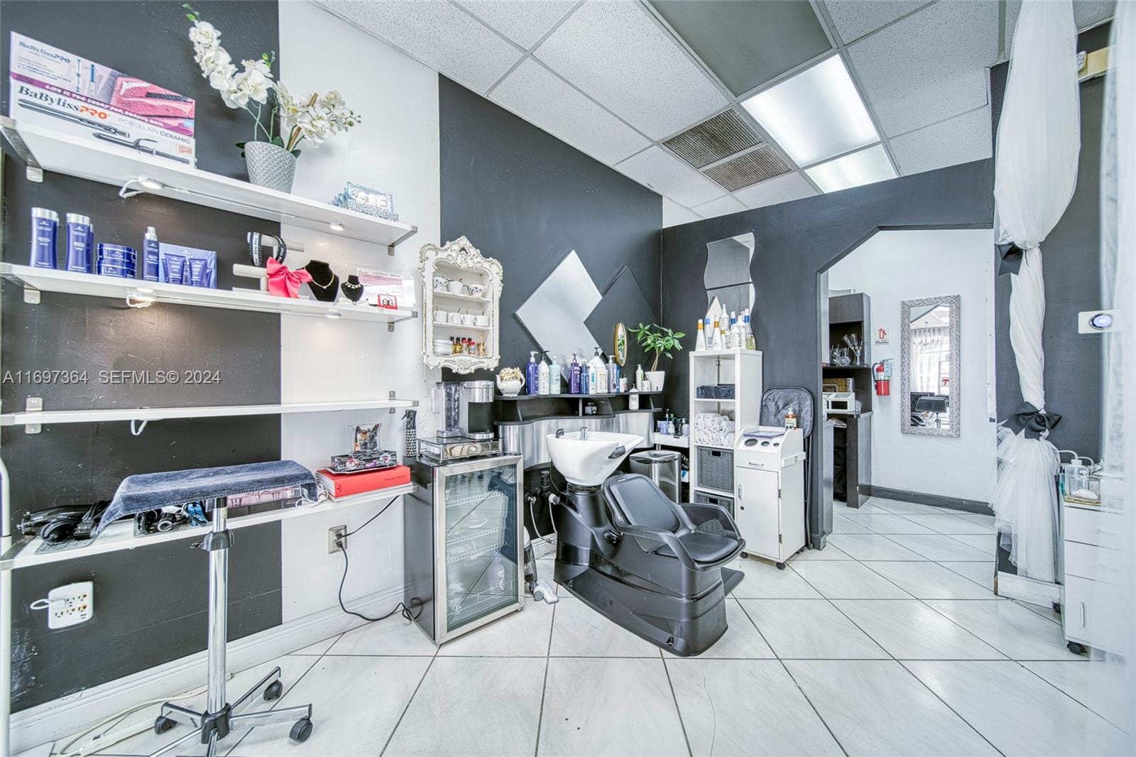 Beauty Salon For Sale In Hialeah — photo 11