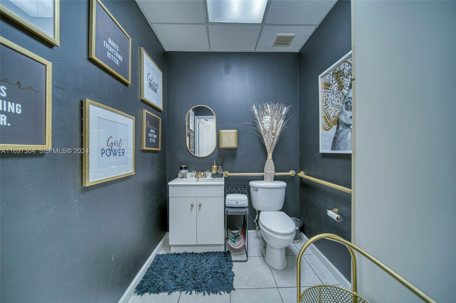 Beauty Salon For Sale In Hialeah — photo 3