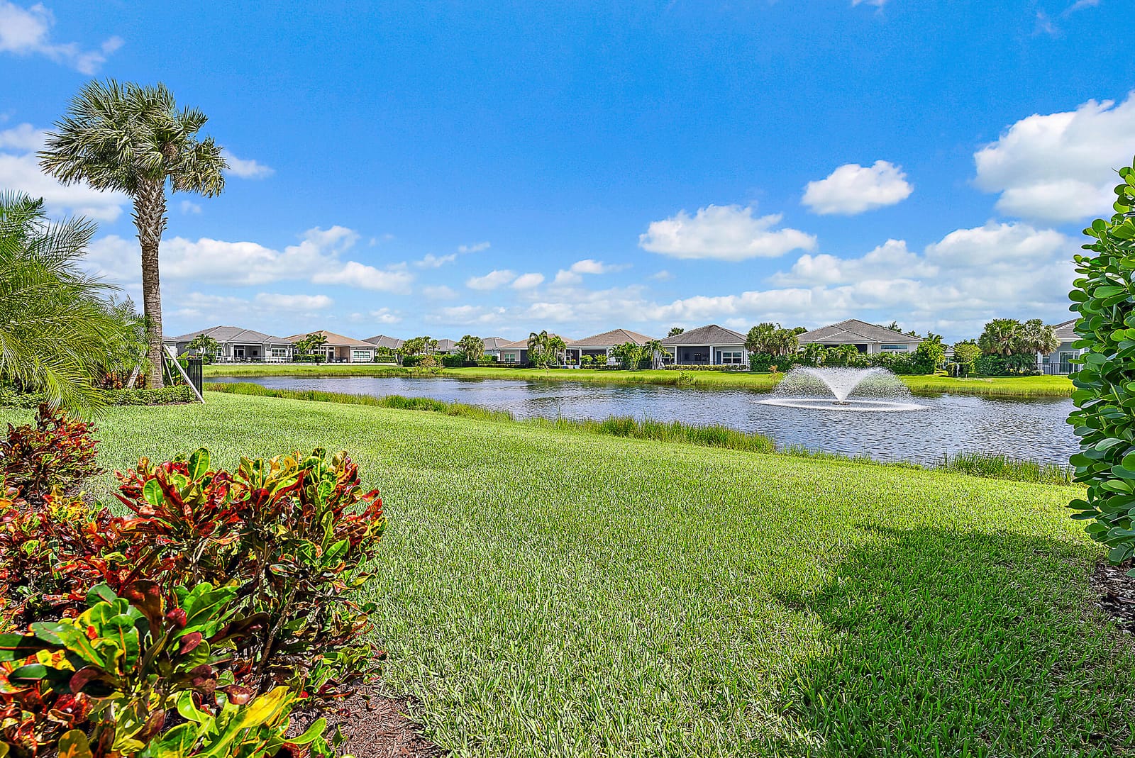 9976 Seagrass Way — photo 8