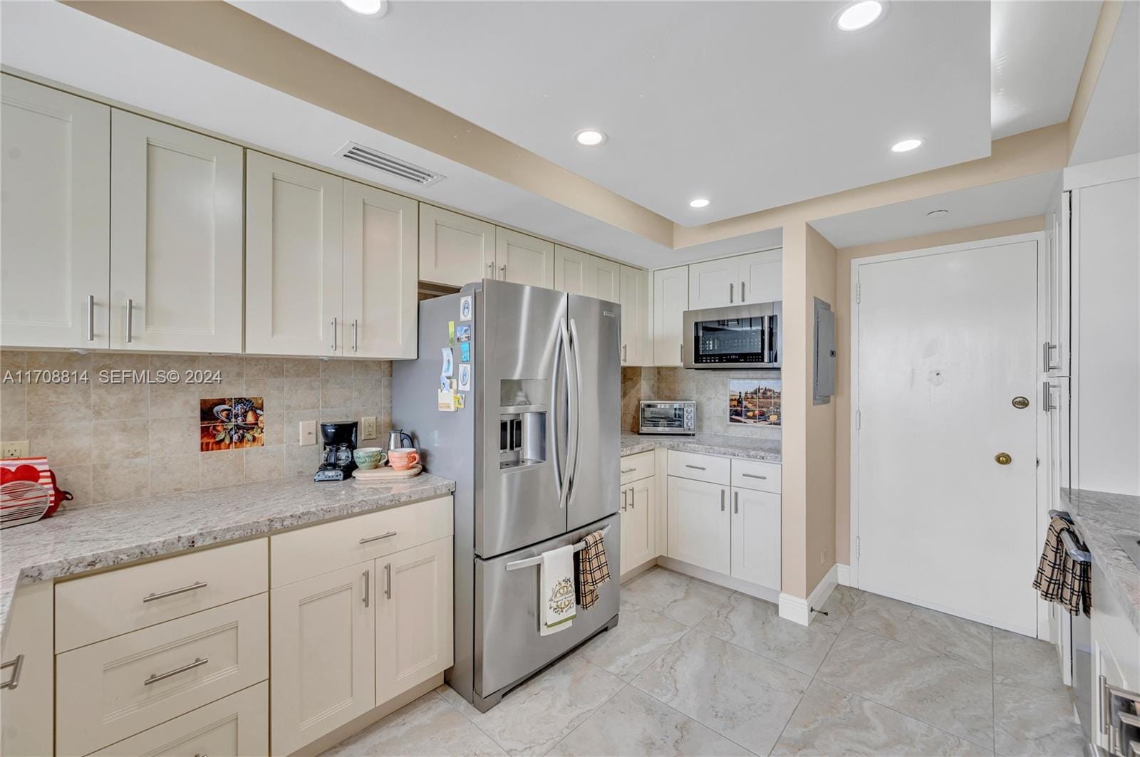 5055 Collins Avenue 14M, Miami Beach, FL 33140 photo 12