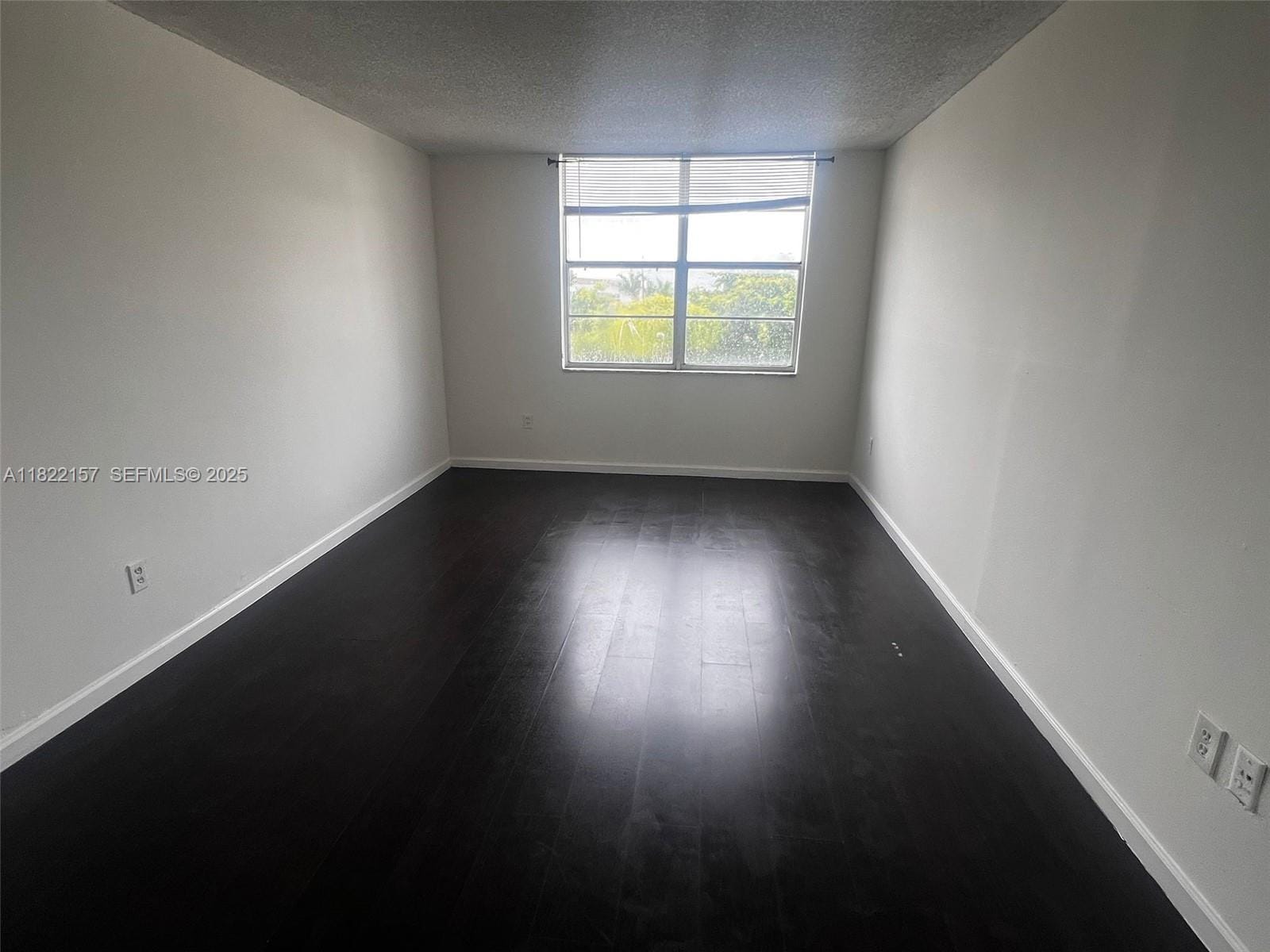 498 NW 165th St Road D303 — photo 3