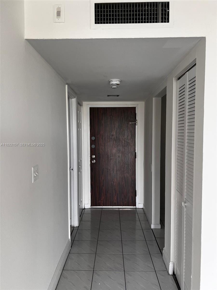 498 NW 165th St Road D303 — photo 4