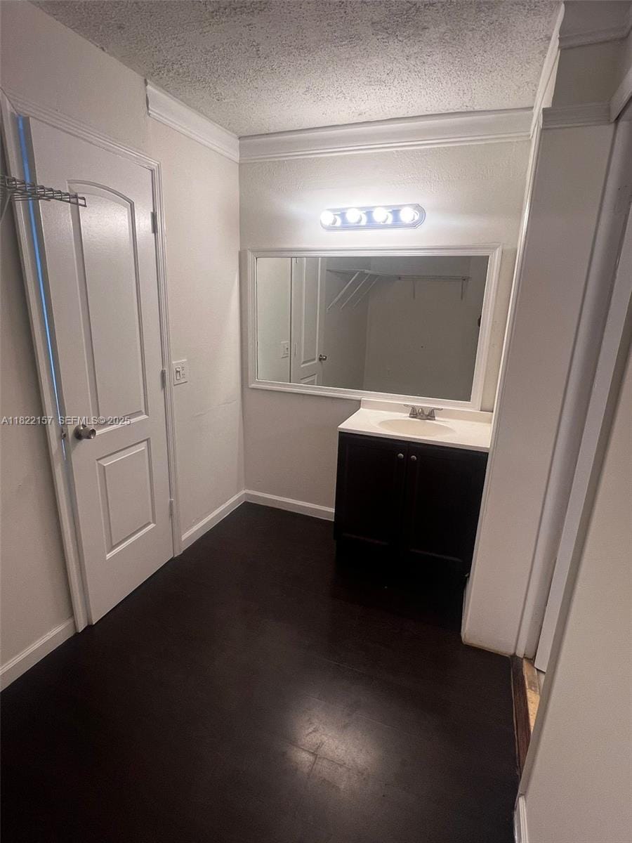 498 NW 165th St Road D303 — photo 6