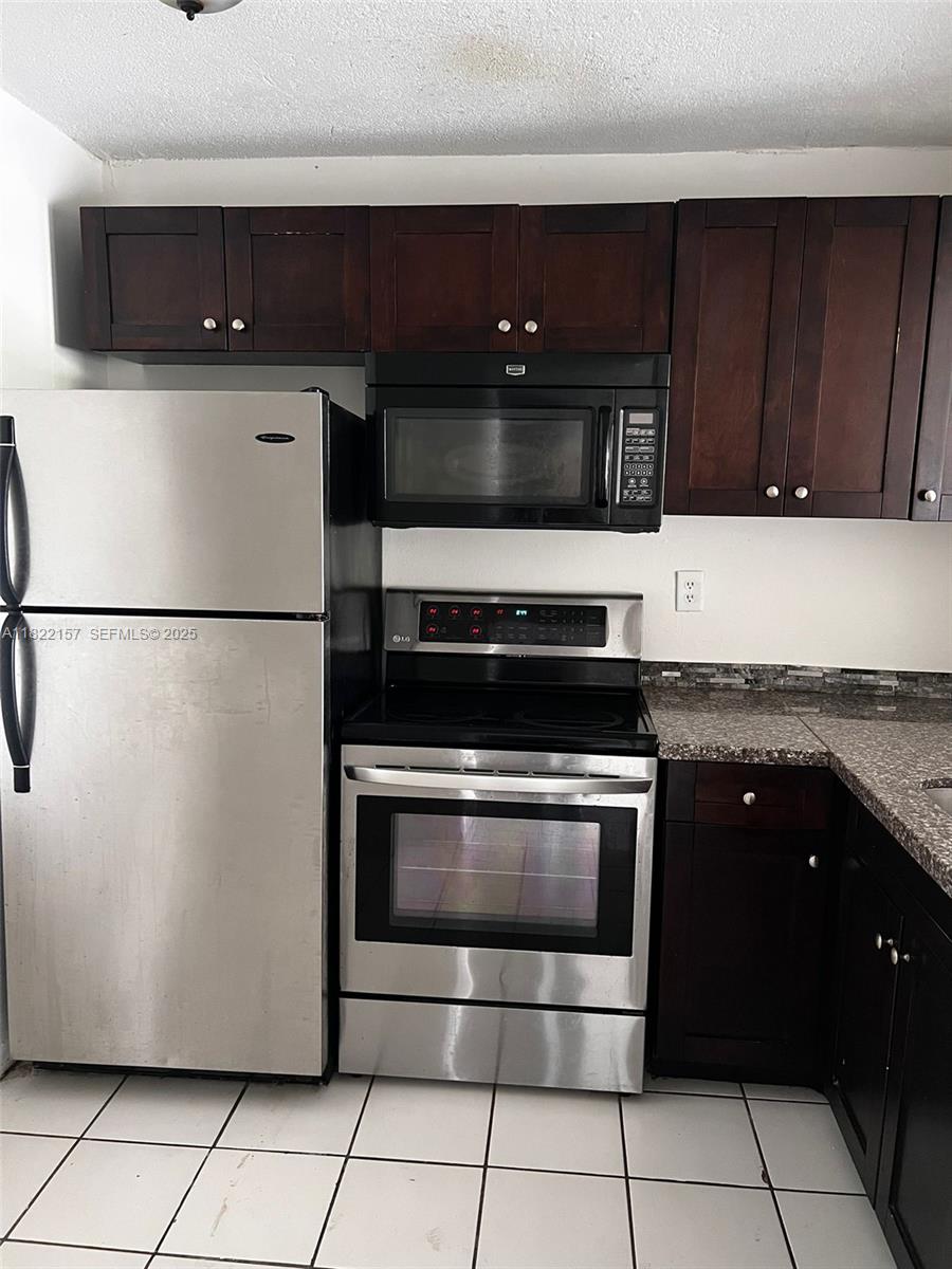 498 NW 165th St Road D303, Miami, FL 33169, Miami