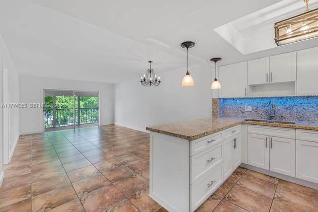 1101 Hillcrest Court 315, Hollywood, FL 33021
