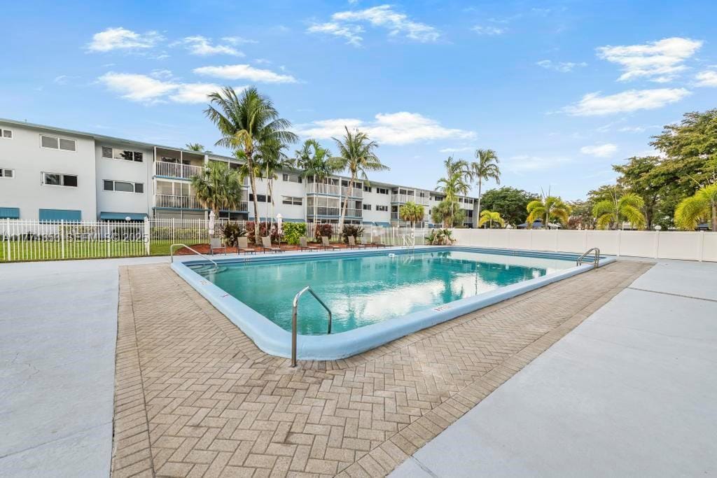 1101 Hillcrest Court 315, Hollywood, FL 33021 photo 17