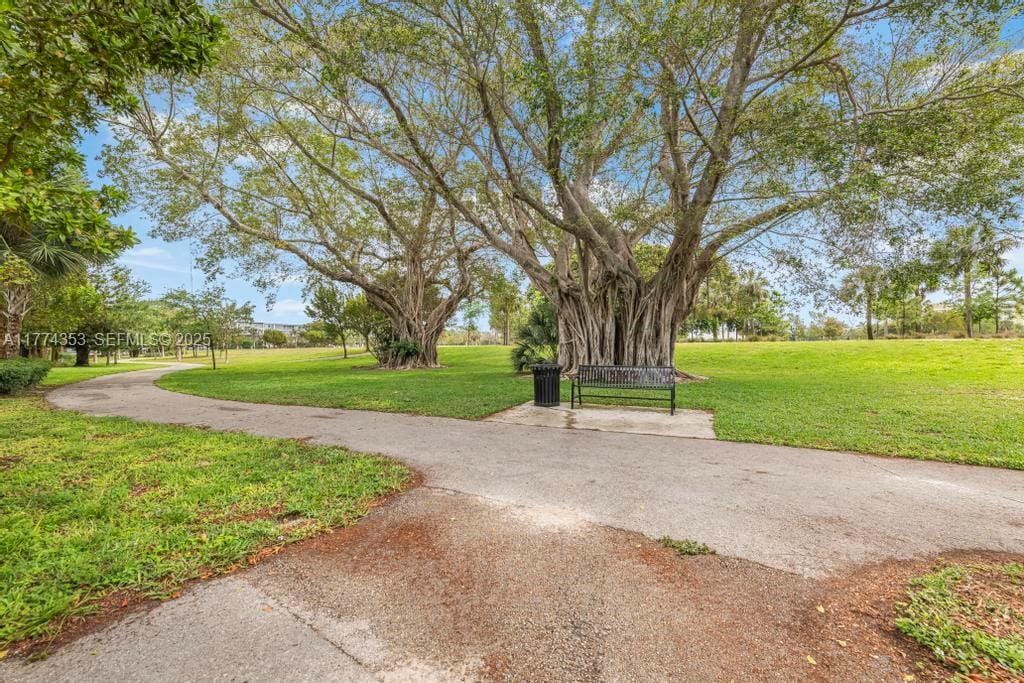 1101 Hillcrest Court 315, Hollywood, FL 33021 photo 27
