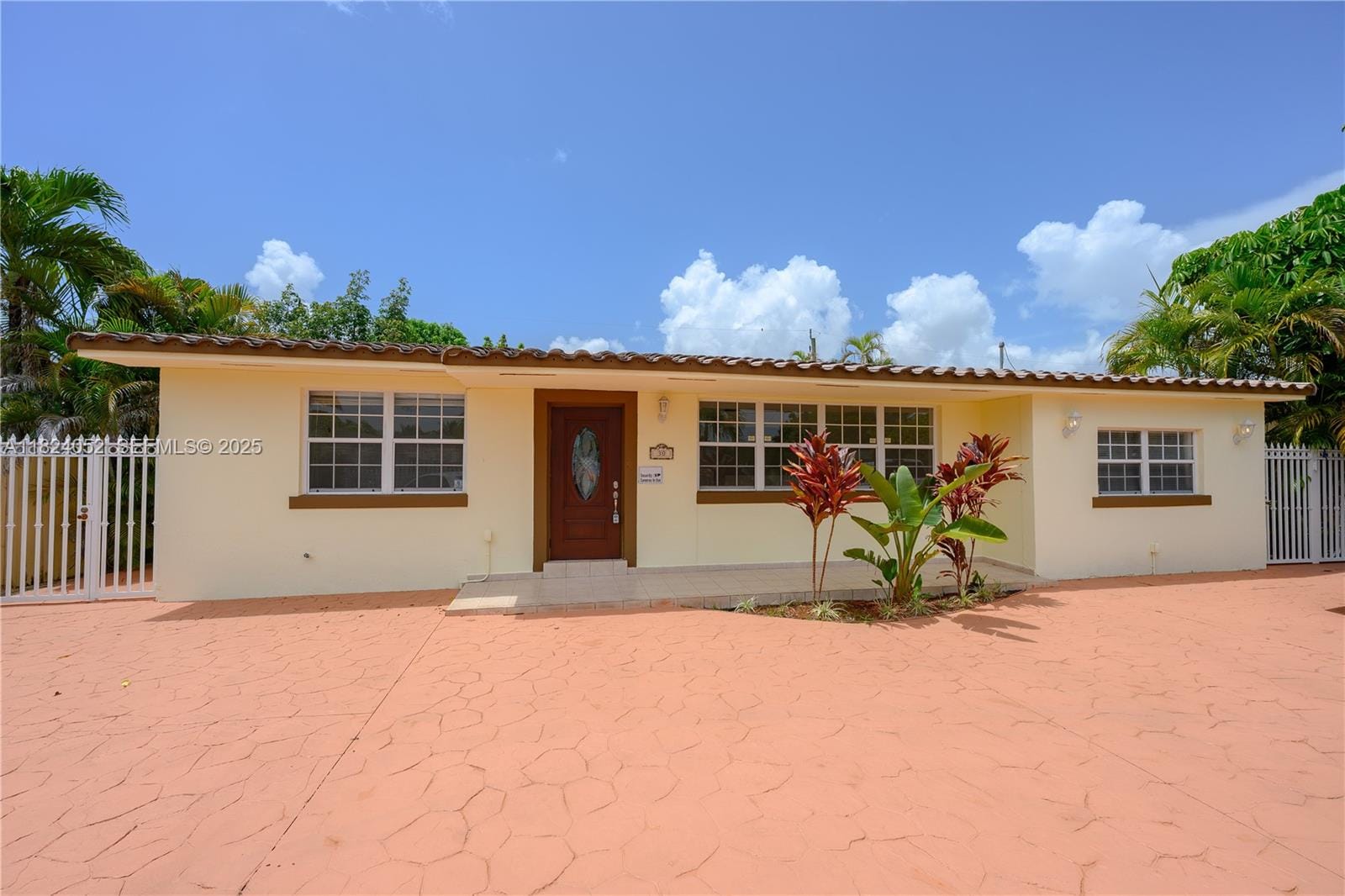 30 E 52nd Place, Hialeah, FL 33013
