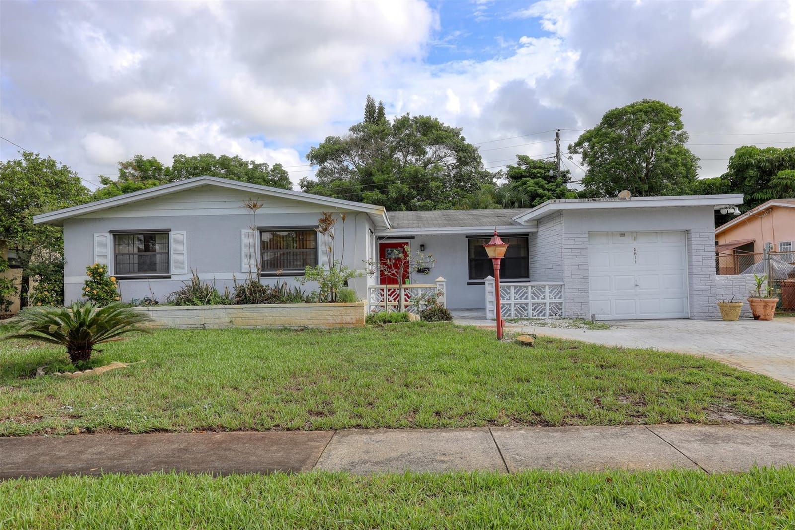 4211 NW 24th Street, Lauderhill, FL 33313