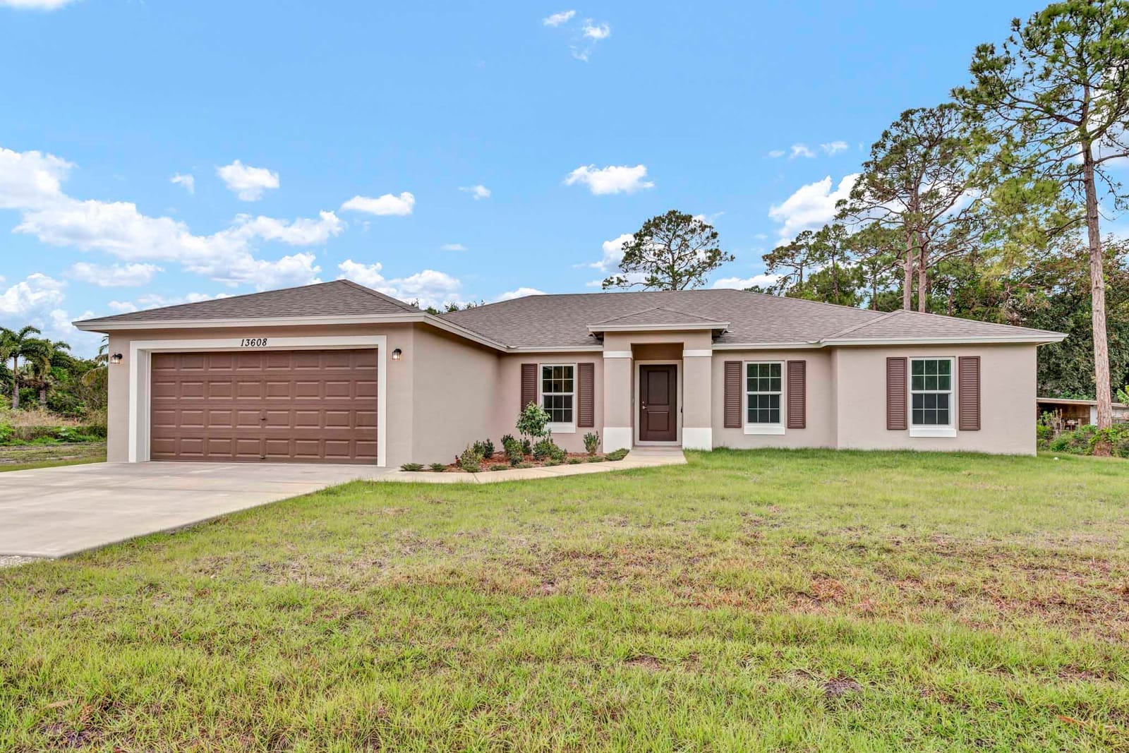 13608 69th Street N, Loxahatchee, FL 33470