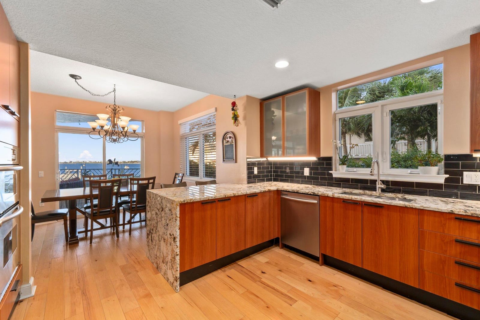 309 E Ocean Avenue 103, Lantana, FL 33462 photo 17