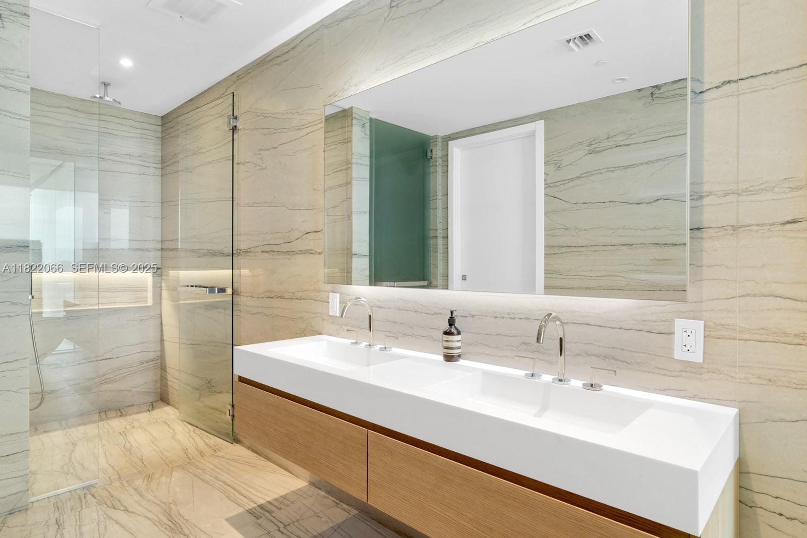 8701 Collins Avenue 805, Miami Beach, FL 33154 photo 14