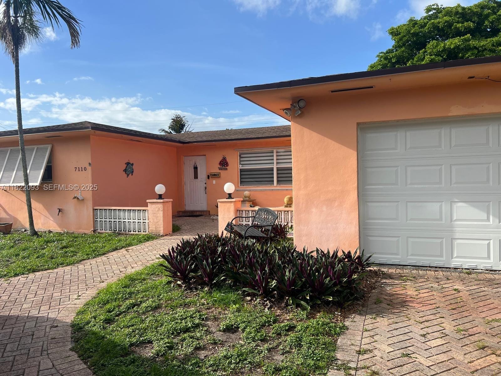 7110 SW 11th Street, Pembroke Pines, FL 33023