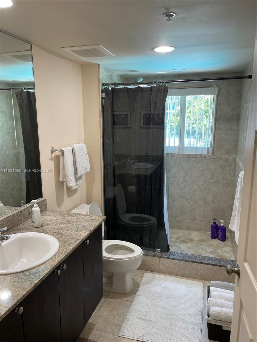 2000 N Bayshore Drive 201, Miami, FL 33137 photo 2