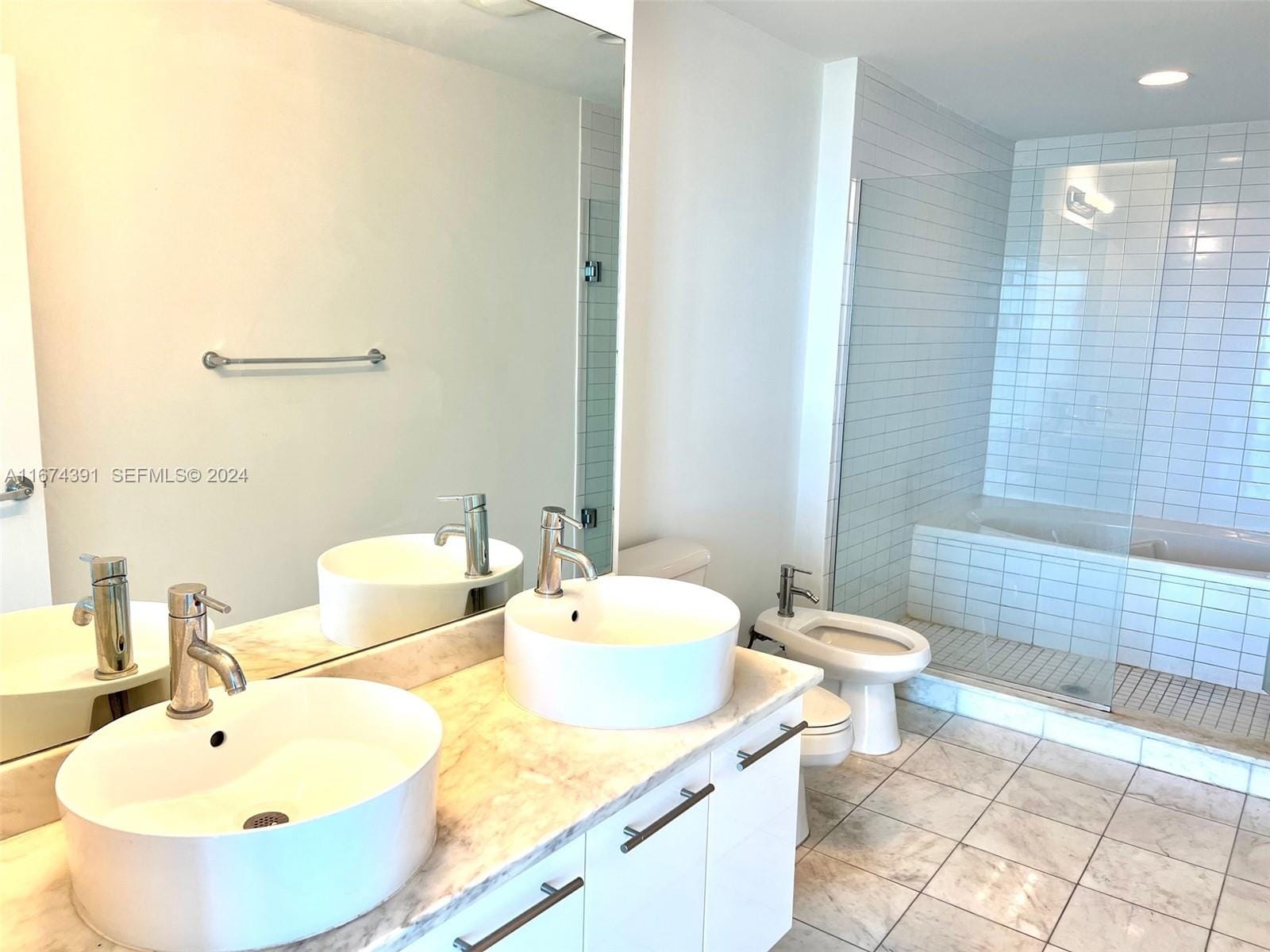 888 Biscayne Boulevard 1811 — photo 10