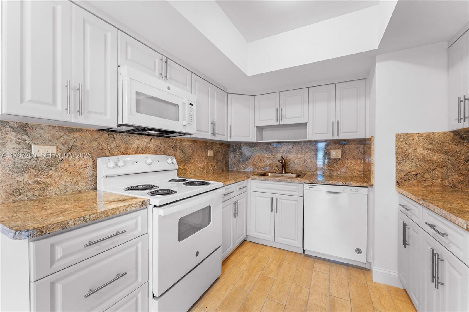 2944 W Missionwood Circle D-14, Miramar, FL 33025 photo 8