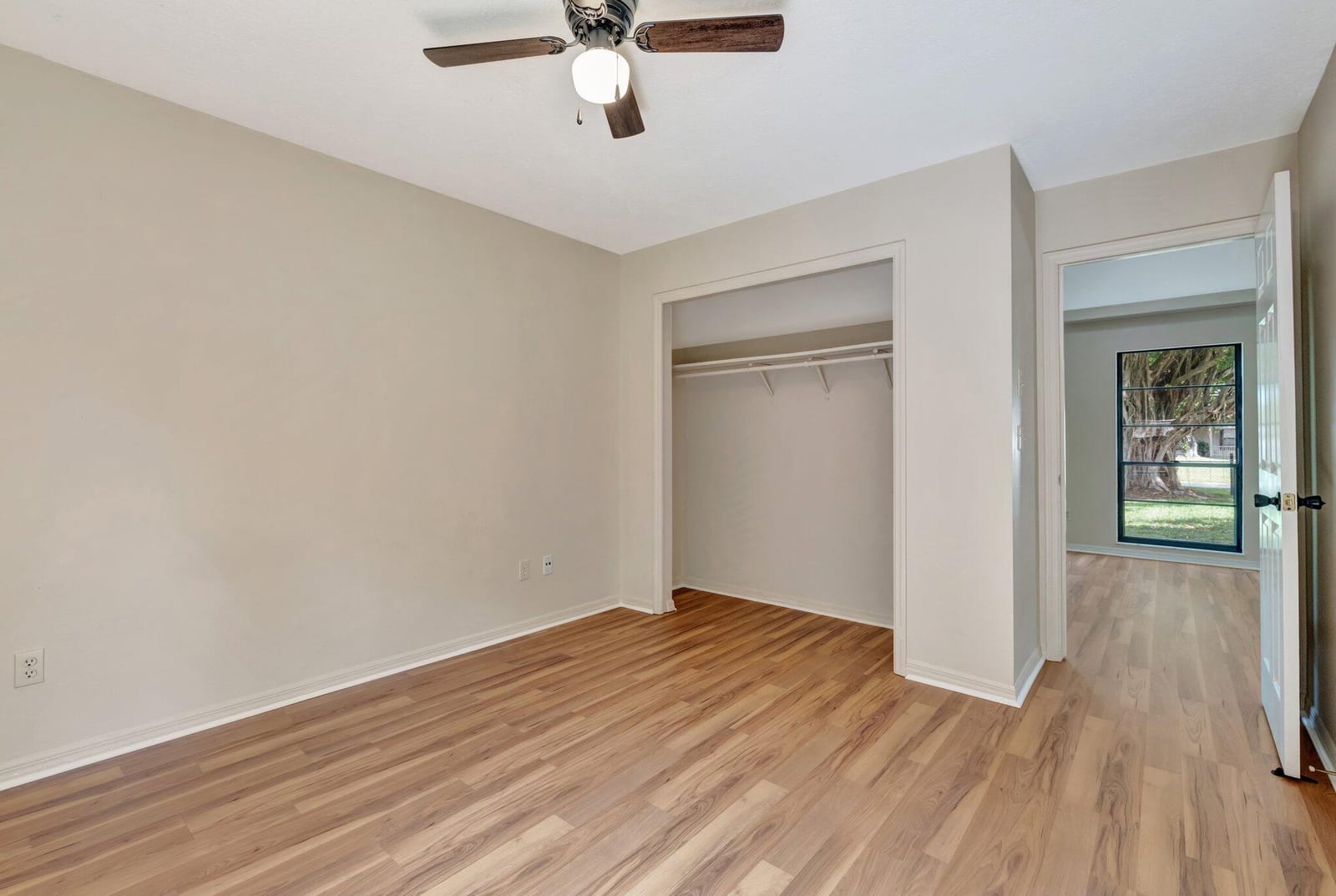 5404 Sunset Boulevard, Fort Pierce, FL 34982 photo 12