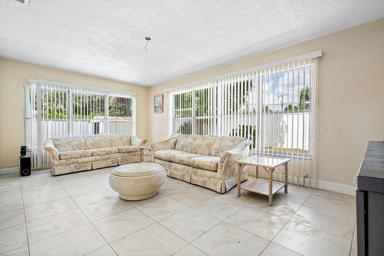 1209 N Australian Avenue, West Palm Beach, FL 33401 photo 14