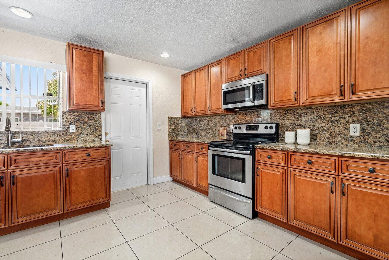 1209 N Australian Avenue, West Palm Beach, FL 33401 photo 9