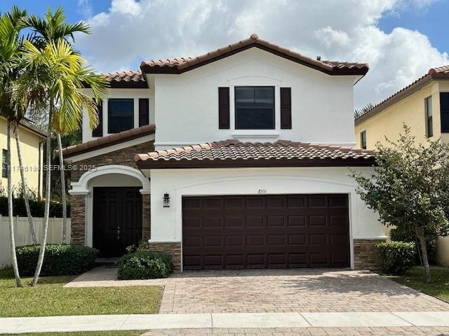 8551 W 33rd Avenue, Hialeah, FL 33018