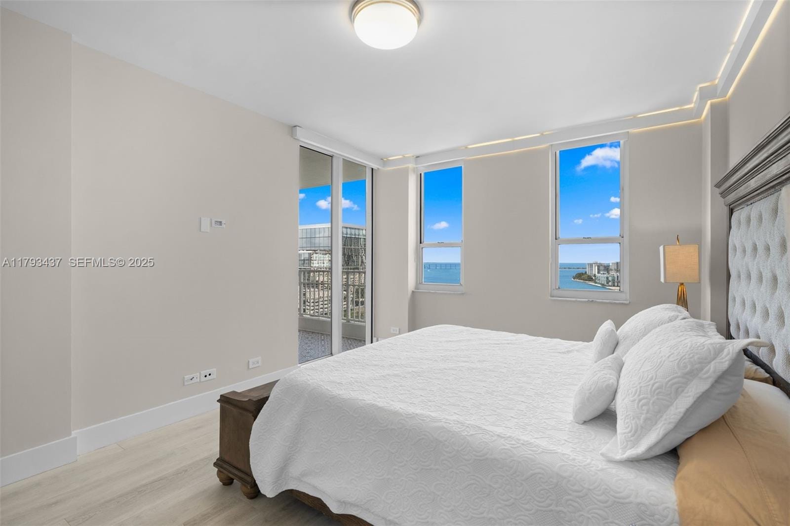 701 Brickell Key Boulevard 1812, Miami, FL 33131 photo 13