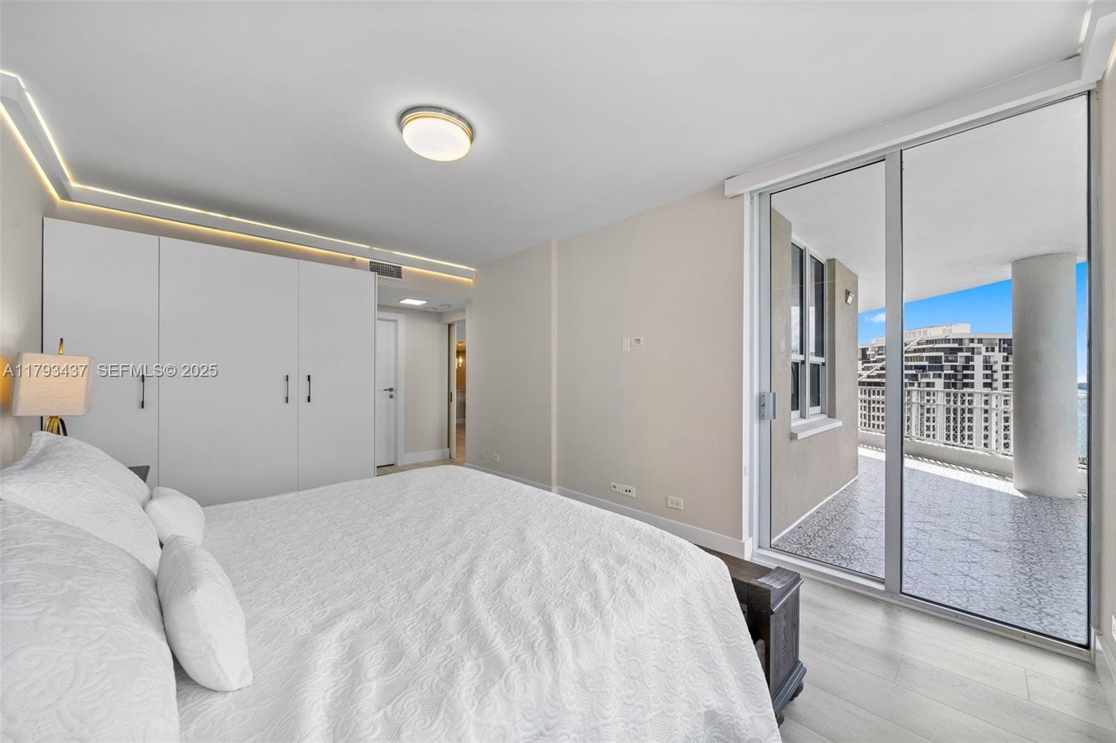 701 Brickell Key Boulevard 1812, Miami, FL 33131 photo 14