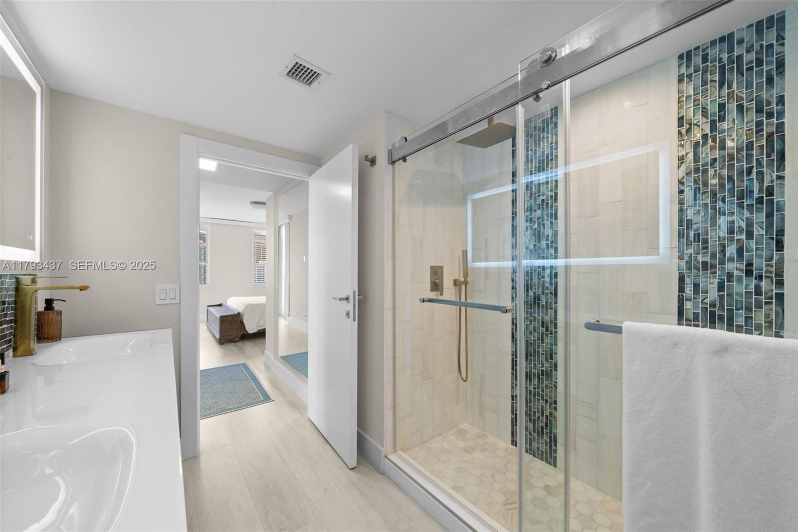 701 Brickell Key Boulevard 1812, Miami, FL 33131 photo 16