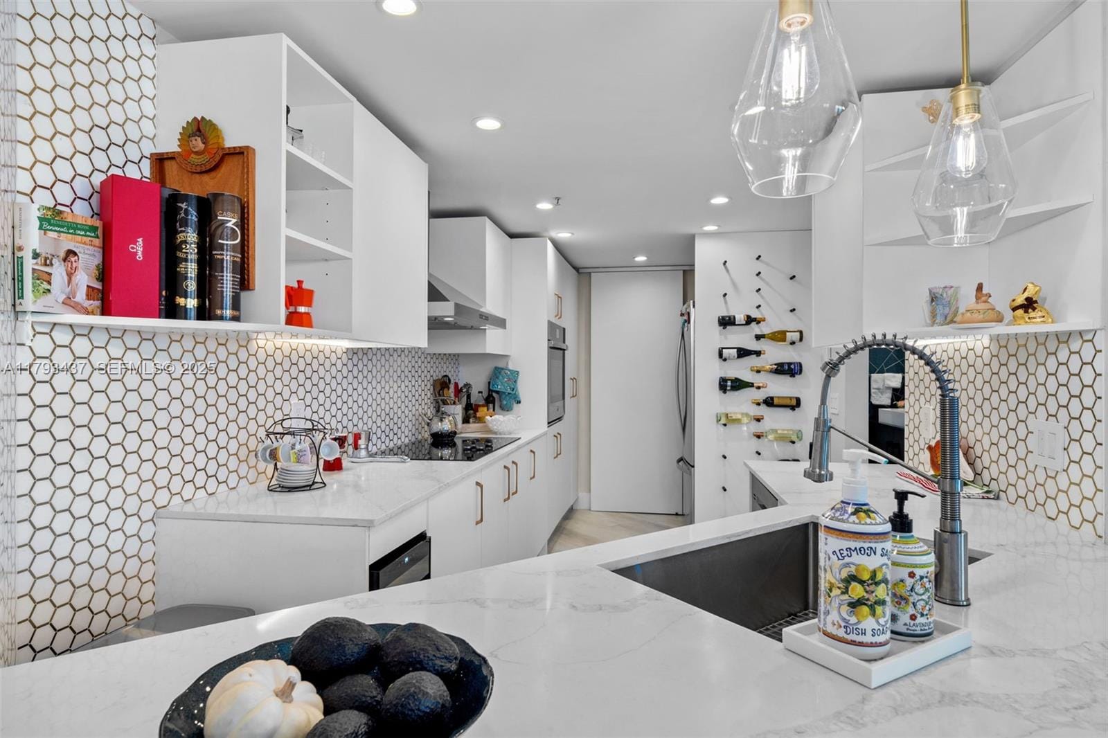 701 Brickell Key Boulevard 1812, Miami, FL 33131 photo 10