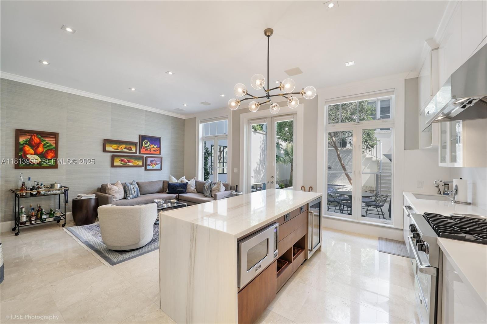 647 Almeria Avenue, Coral Gables, FL 33134 photo 9