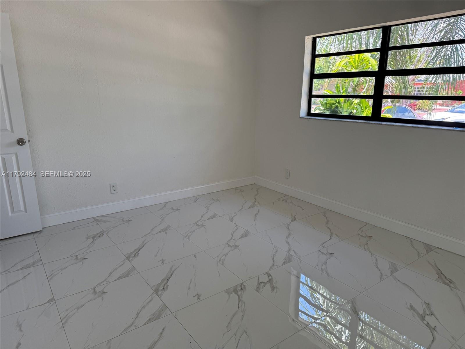 9340 Martinique Drive, Cutler Bay, FL 33189 photo 13