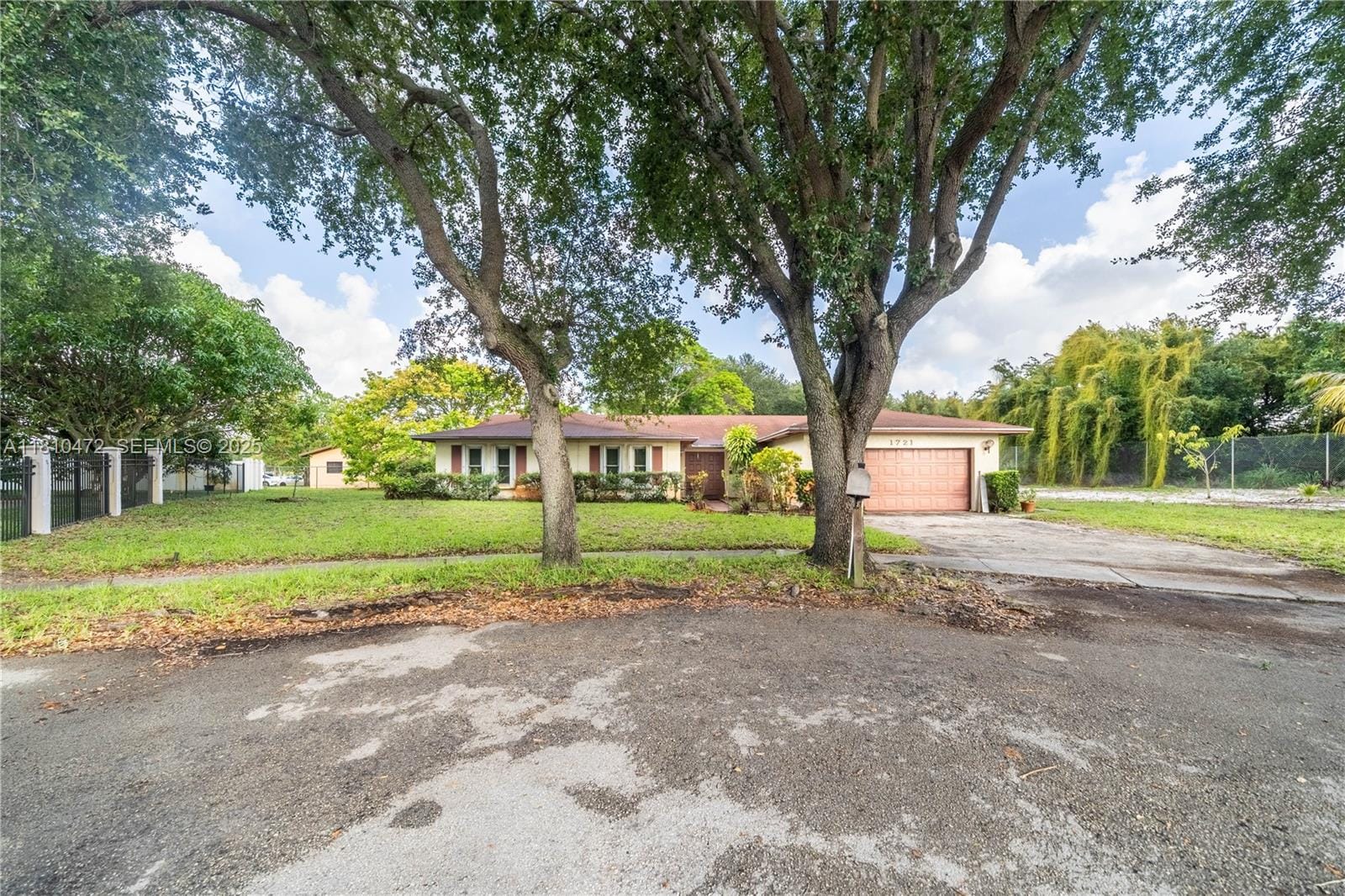 1721 NW 195th Street — photo 3