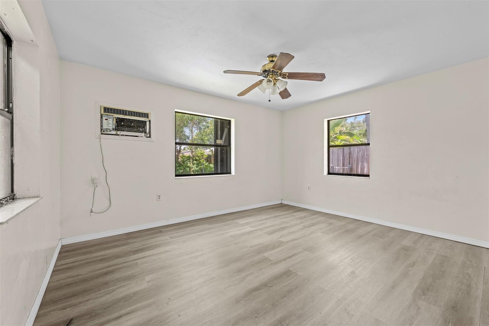 1780 NE 19th Street — photo 12