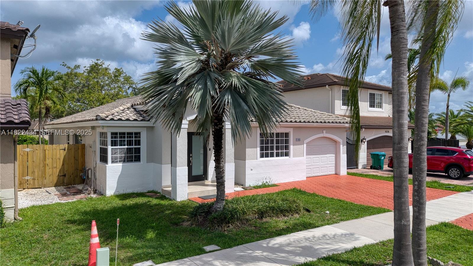 9408 SW 156th Place — photo 2