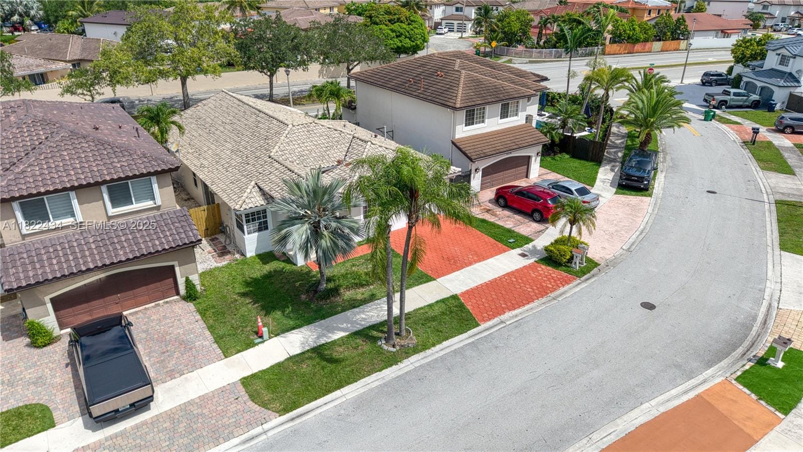 9408 SW 156th Place — photo 4