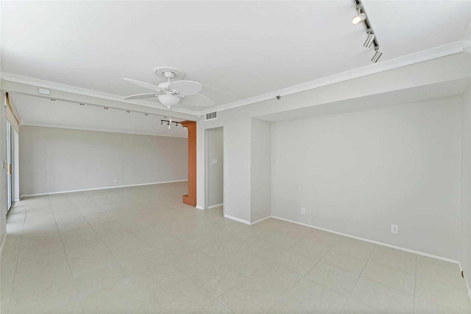 3095 N Course Drive 807, Pompano Beach, FL 33069 photo 6