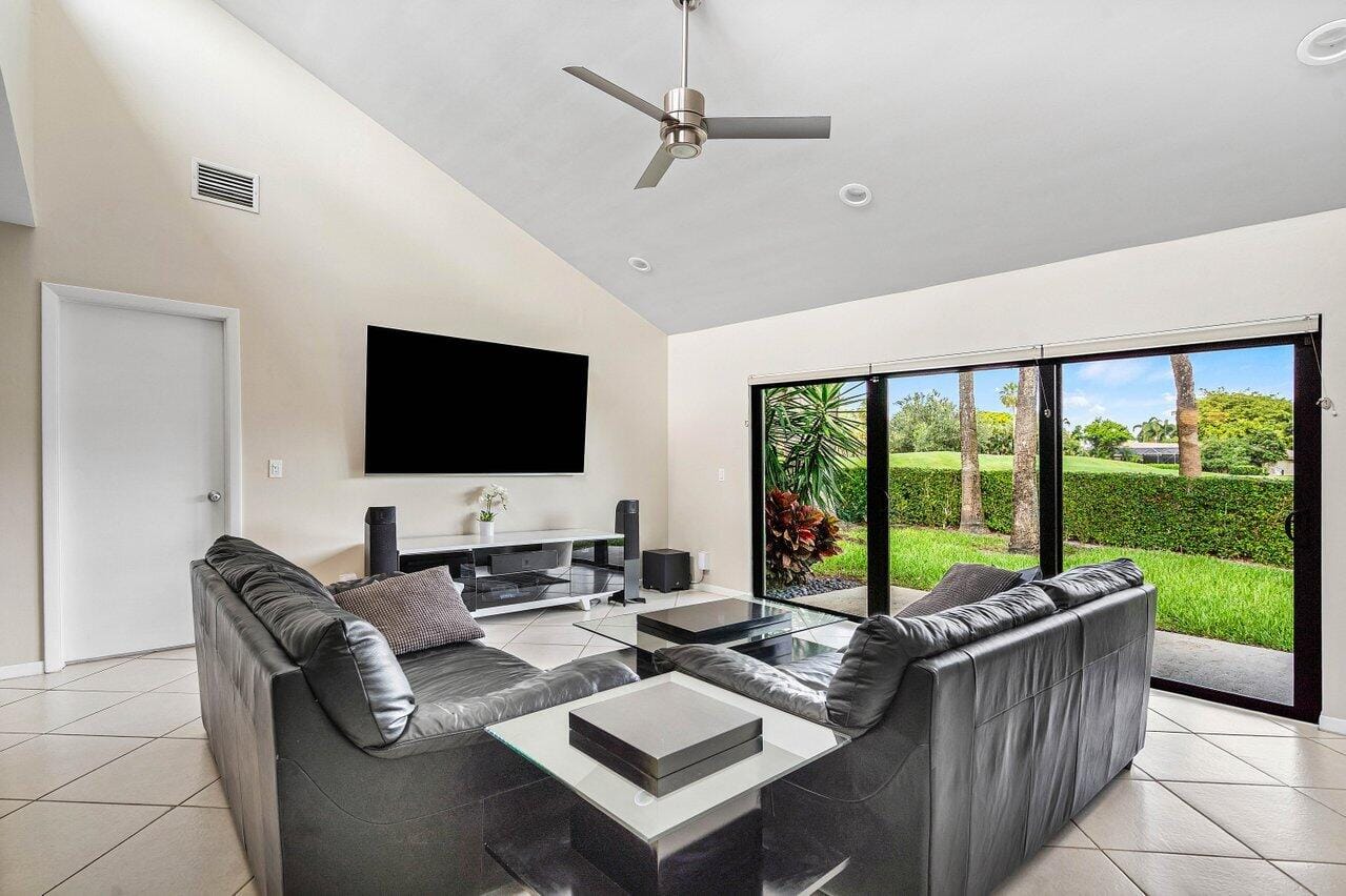 247 Deer Creek Wildwood Circle, Deerfield Beach, FL 33442 photo 18