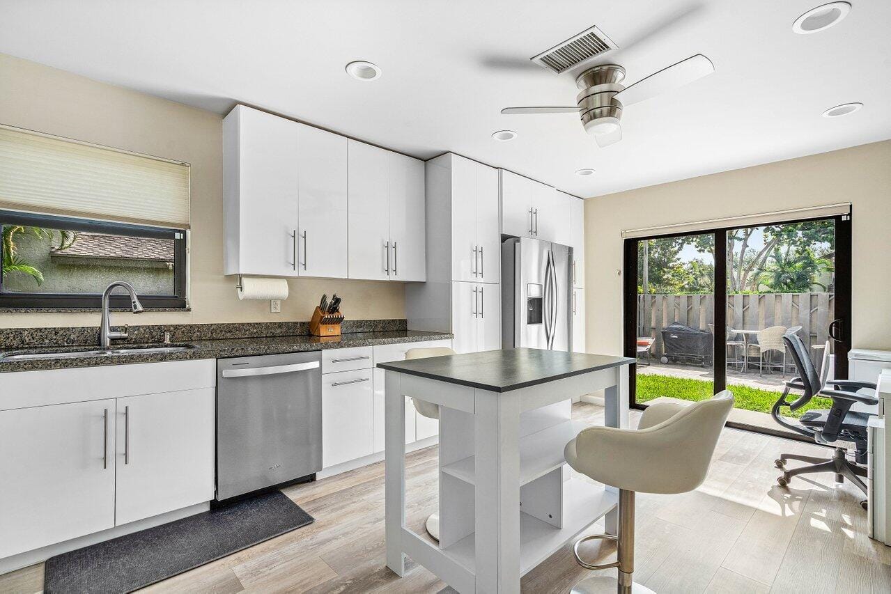 247 Deer Creek Wildwood Circle, Deerfield Beach, FL 33442 photo 8