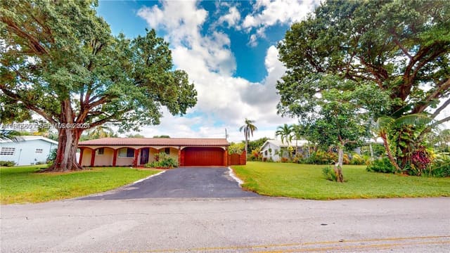 2116 NW 3rd Avenue, sold in Tropical Palms, Wilton Manors, FL