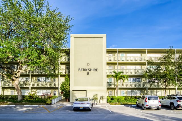 2040 Berkshire B 2040, sold in Berkshire B Condo, Deerfield Beach, FL