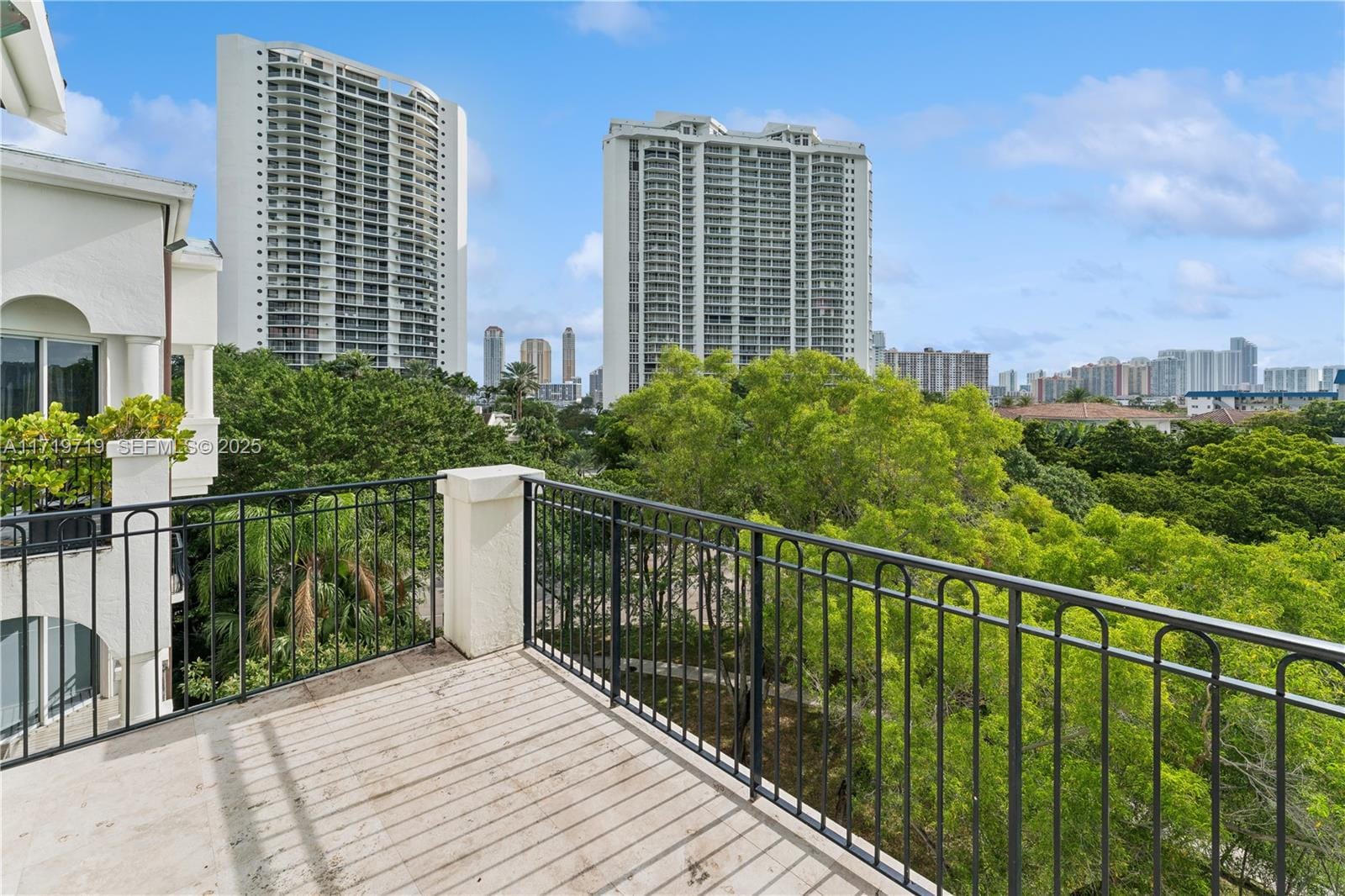 3700 Island Boulevard CPH03 — photo 6