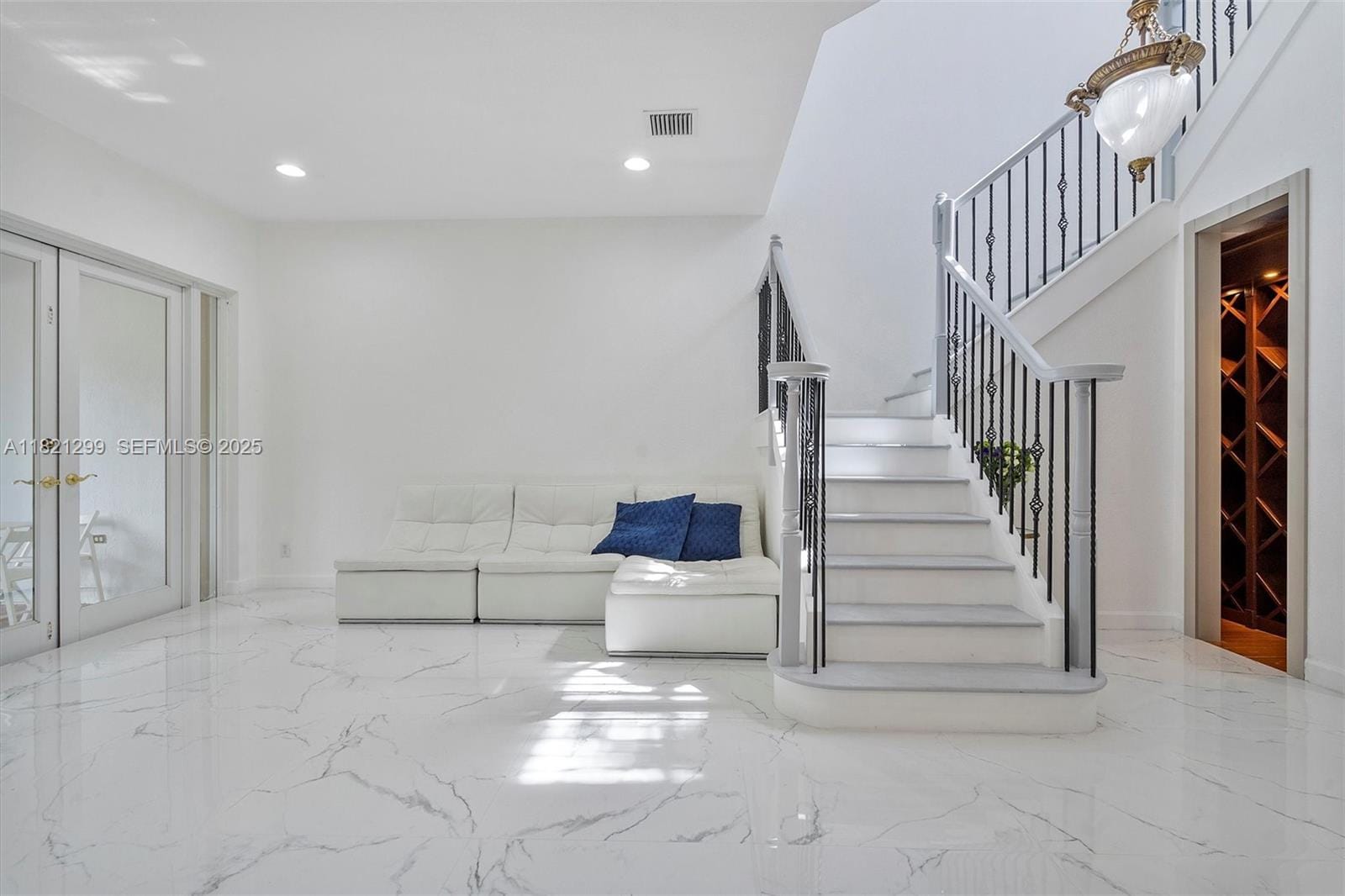 1382 Harbor View W, Hollywood, FL 33019 photo 15