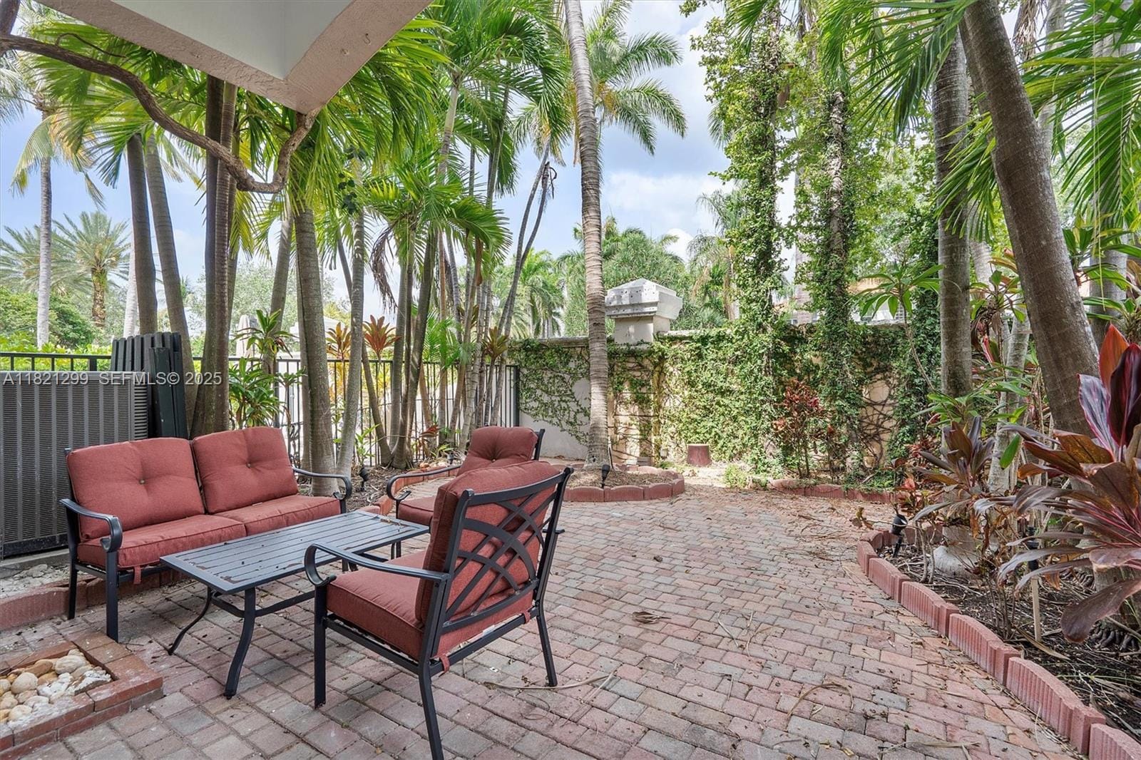 1382 Harbor View W, Hollywood, FL 33019 photo 20